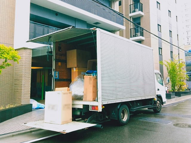 学習机は輸送コストが高い