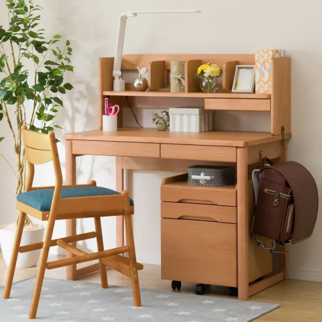 ニトリ・ロータイプデスク メルシーT