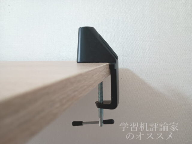 下締めクランプは慣れ親んだデザインと操作性が特徴