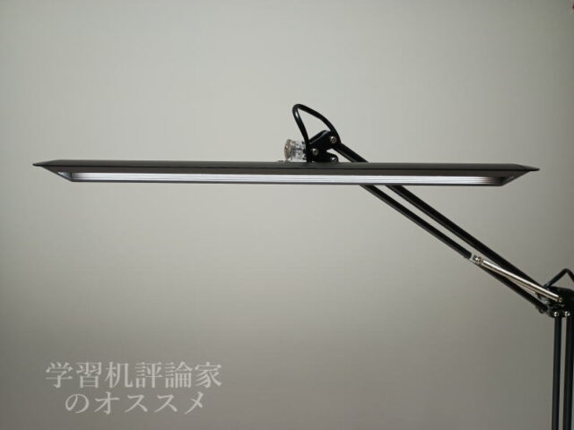 山田照明・Z-10Gは正面から見て眩しくない