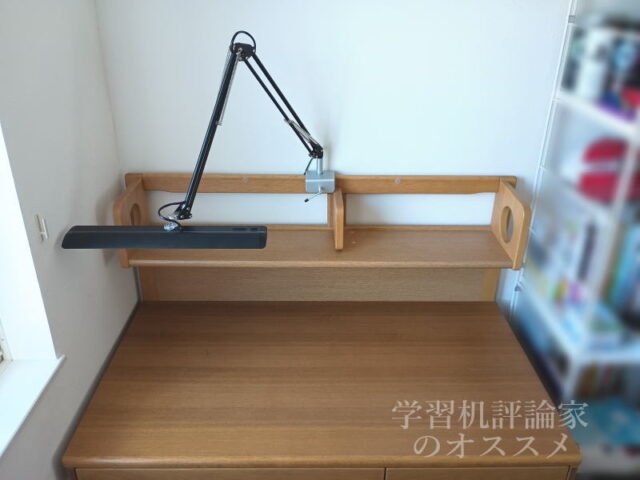 山田照明／Z-10Gを上棚の中央に取り付けた場合